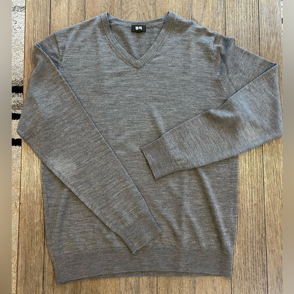 NEW UNIQLO Men’s Wool Sweater Size Medium